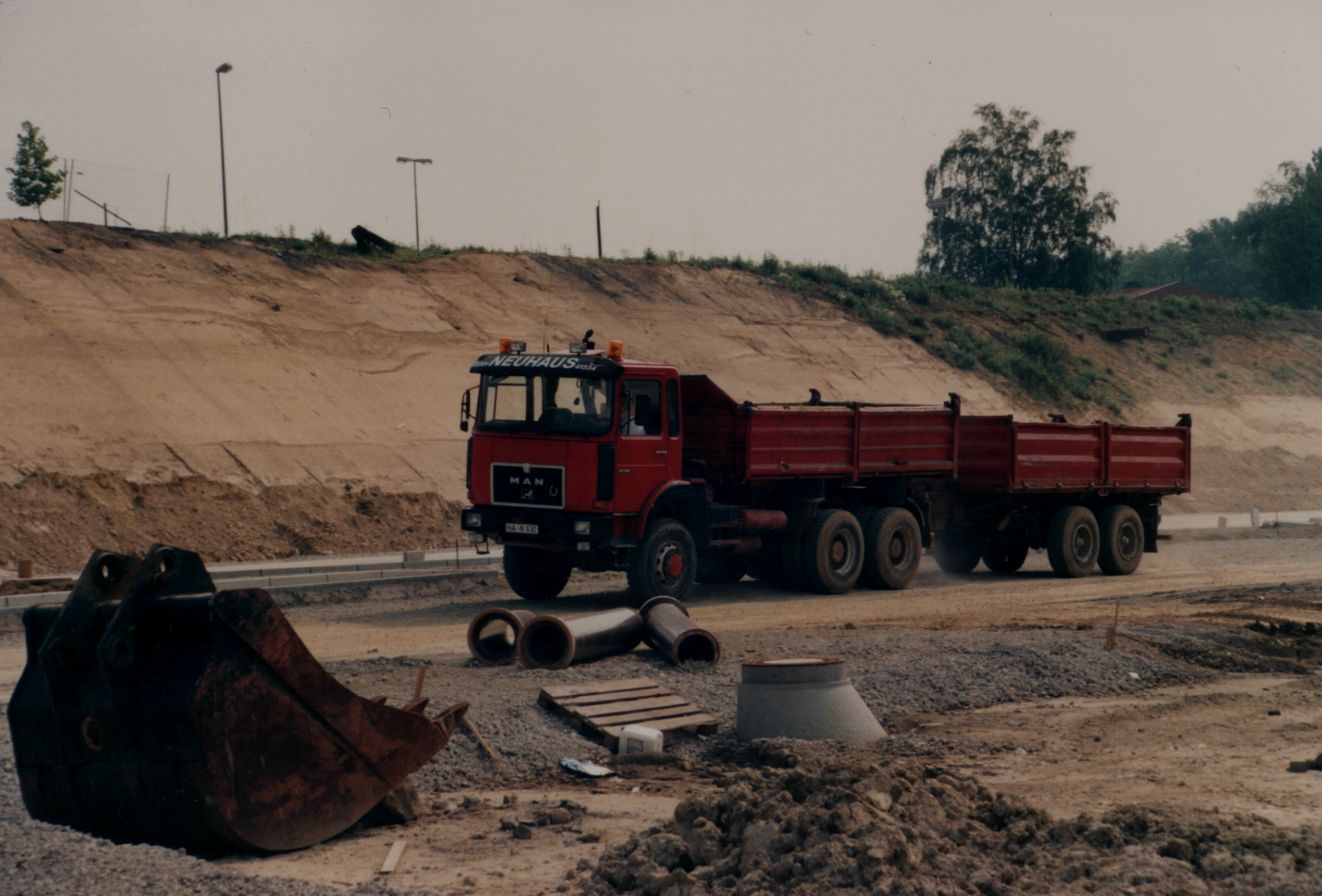 Peters roter Hängerzug