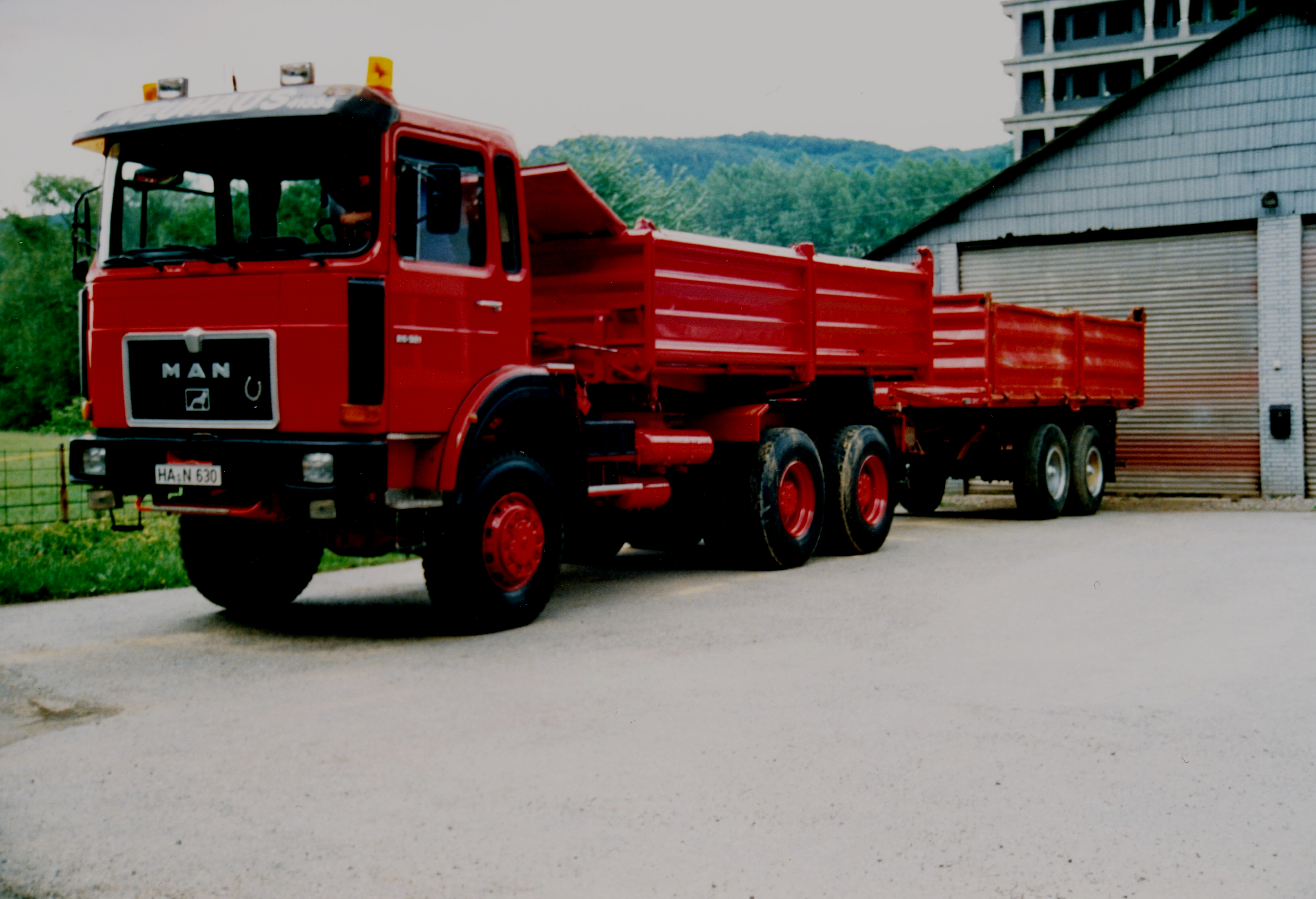 Roter Neuhaus Lastzug